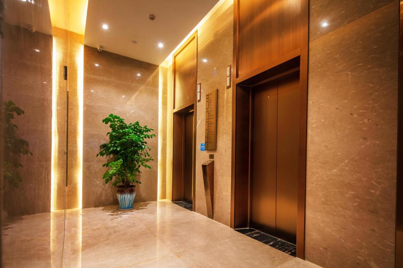 ホテル Wyndham Shiyan Downtown エクステリア 写真