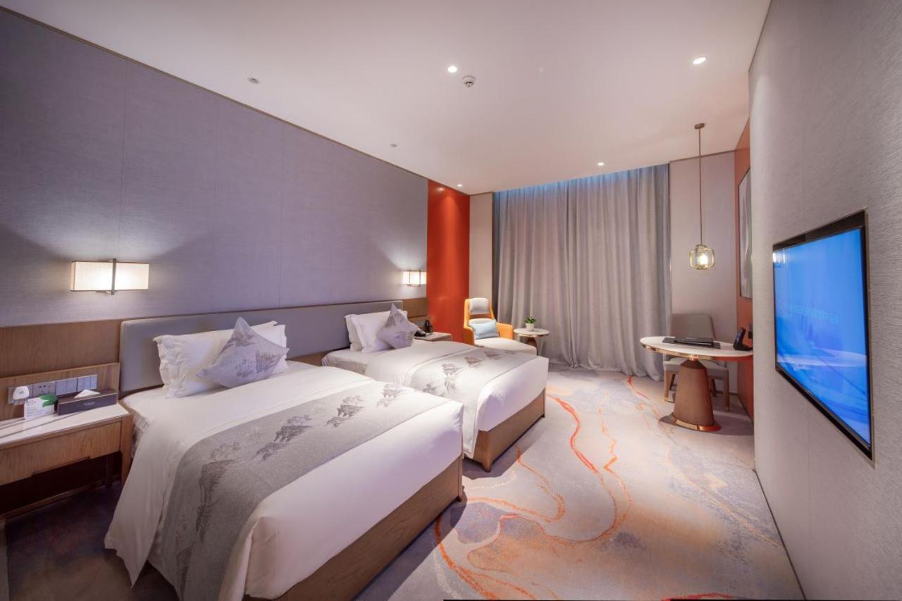 ホテル Wyndham Shiyan Downtown エクステリア 写真