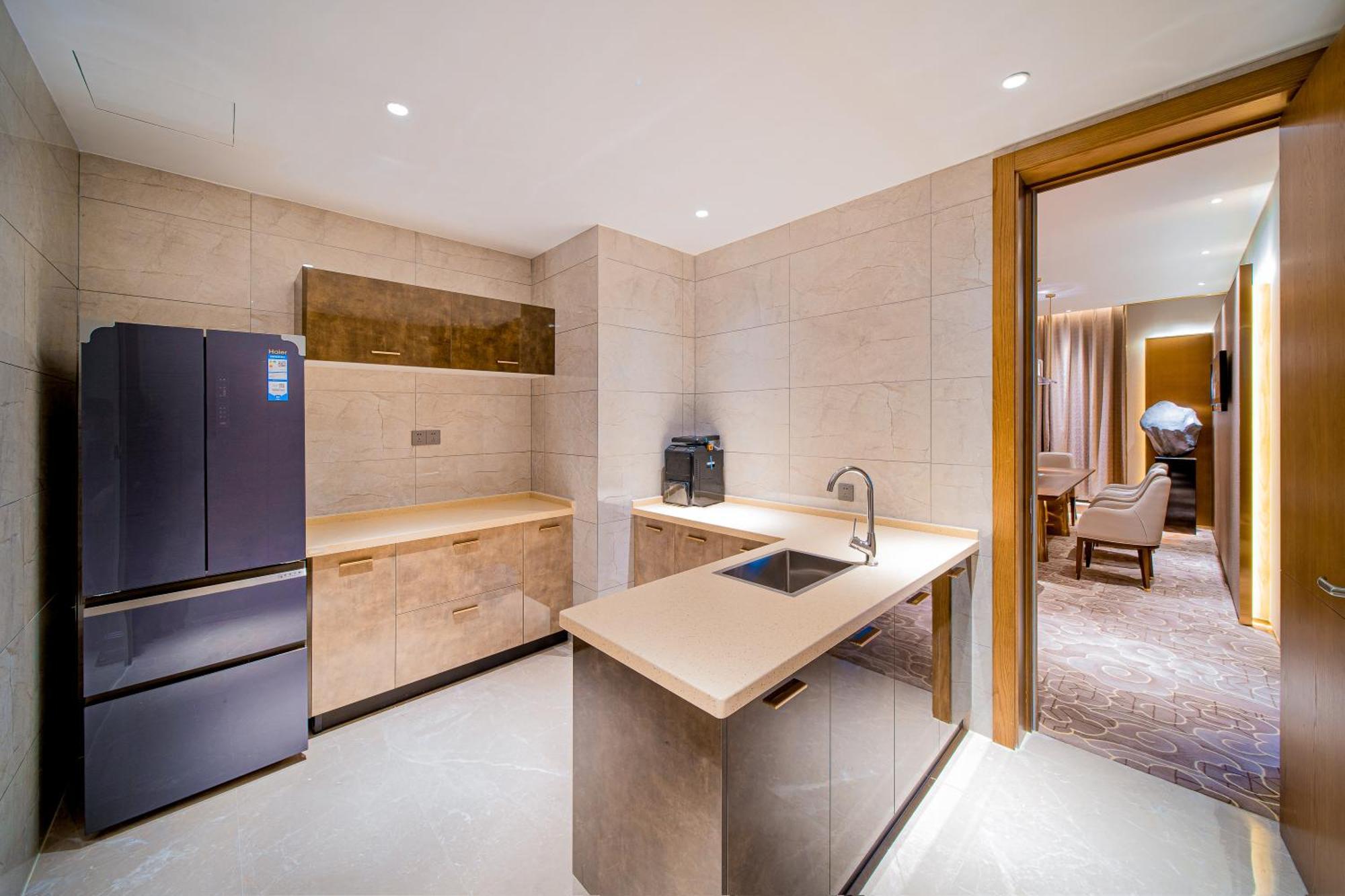 ホテル Wyndham Shiyan Downtown エクステリア 写真